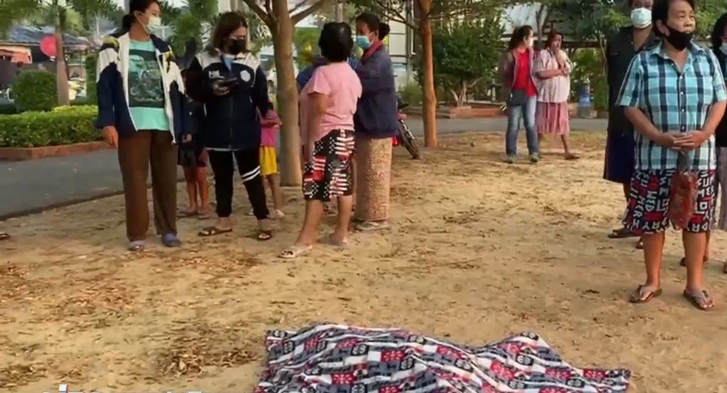 ออกกำลังกายคลายหนาว, หัวใจวาย, สวนสุขภาพ, ออกกำลังกายเสียชีวิต
ชายวัย 63 ปี ออกกำลังกายคลายหนาว หัวใจวายเสียชีวิตภายในสวนสุขภาพเทศบาลตำบลบางจะเกร็ง อ.เมืองสมุทรสงคราม 