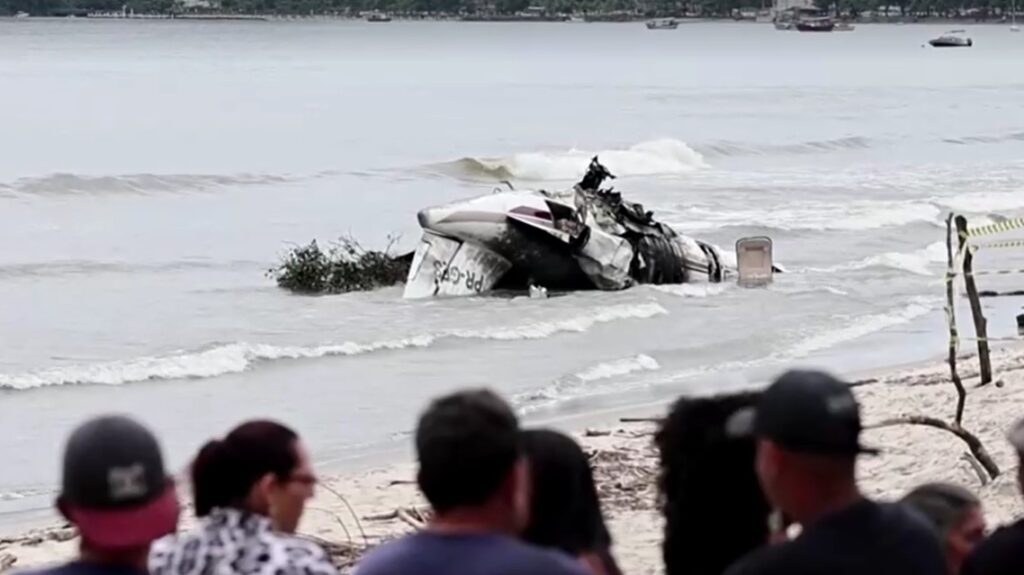 small plane crash near Sao Paulo