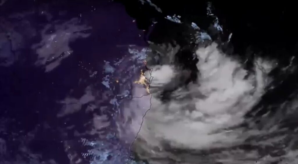 Satellite shows ex-Cyclone Alfred weakening as it approaches Australia