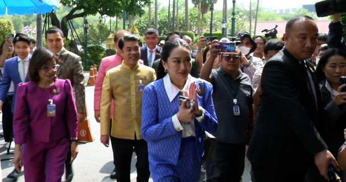 เอ็นเตอร์เทนเมนต์คอมเพล็กซ์