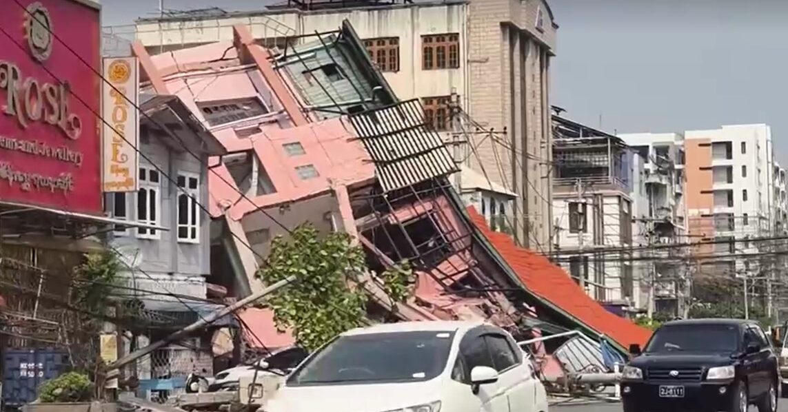 Earthquake collapses buildings in Myanmar's second city 1