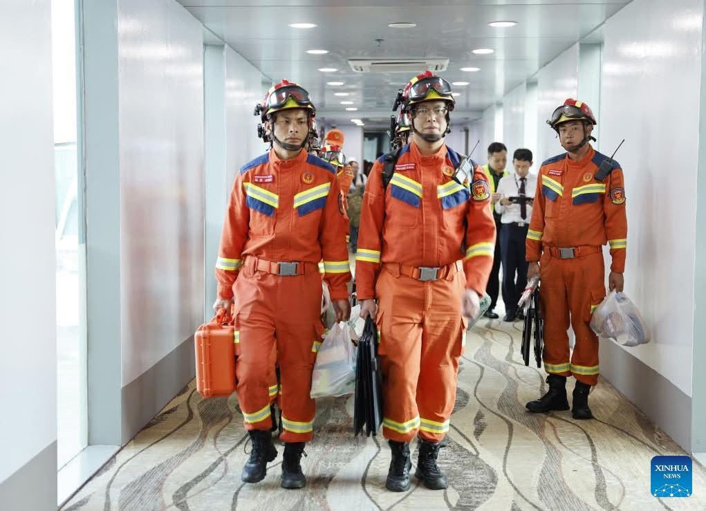 China's recuers arrive Myanmar