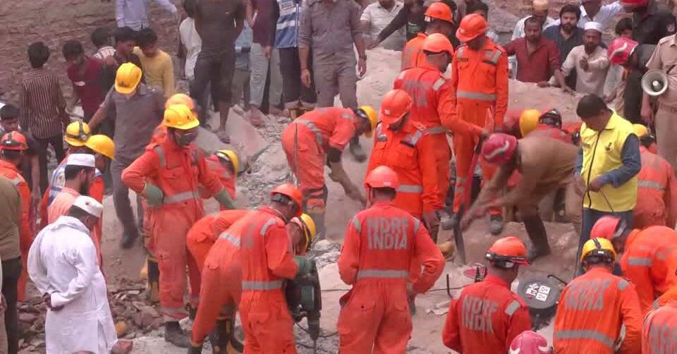 Rescuers search for survivors after deadly building collapse in New Delhi