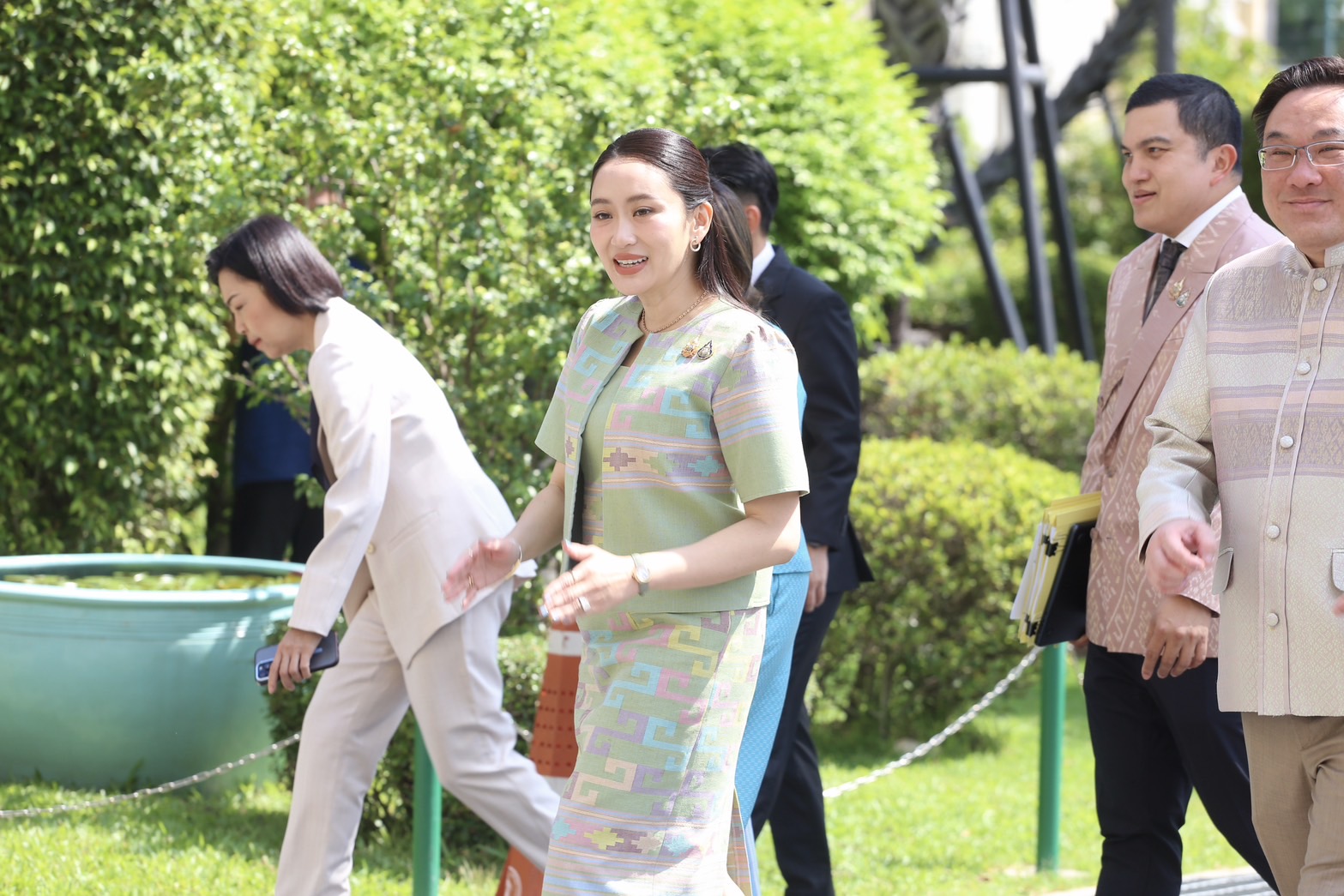 เลื่อนเจรจาทรัมป์