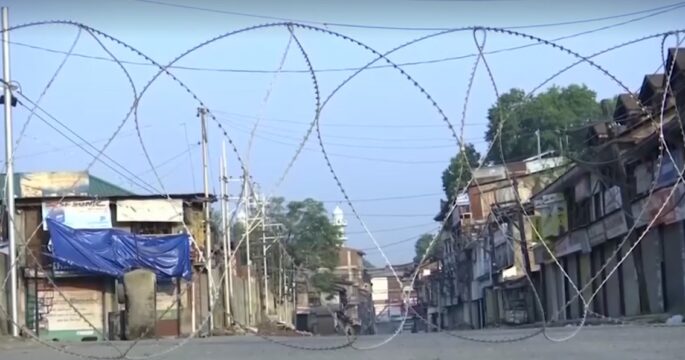 Barbed wire in Srinagar, India