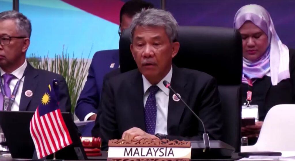 Malaysian Foreign Minister Mohamad Hasan in ASEAN Foreign Minister meeting