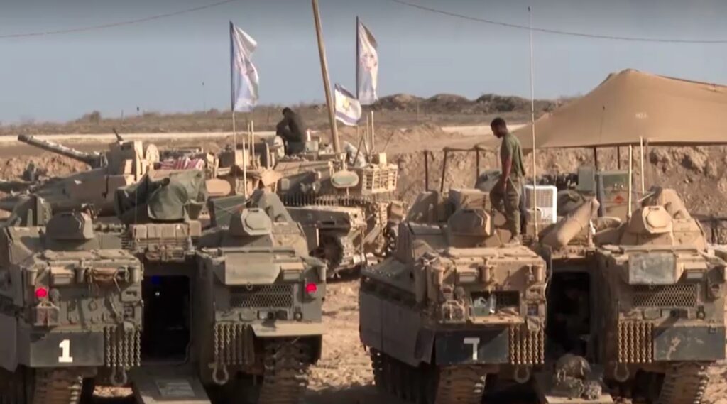Israeli tanks by Gaza border